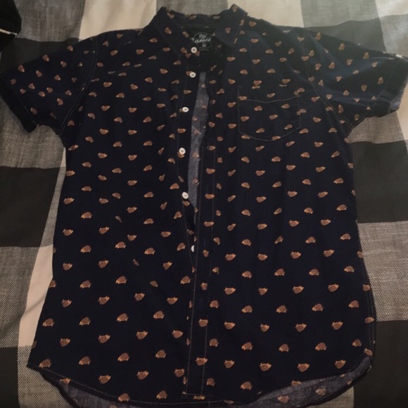 Men’s Button Shirts with Style - Picture 5 of 7